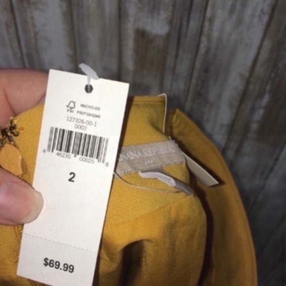 NWT Banana Republic Mustard Yellow Pencil Skirt - Picture 5 of 5